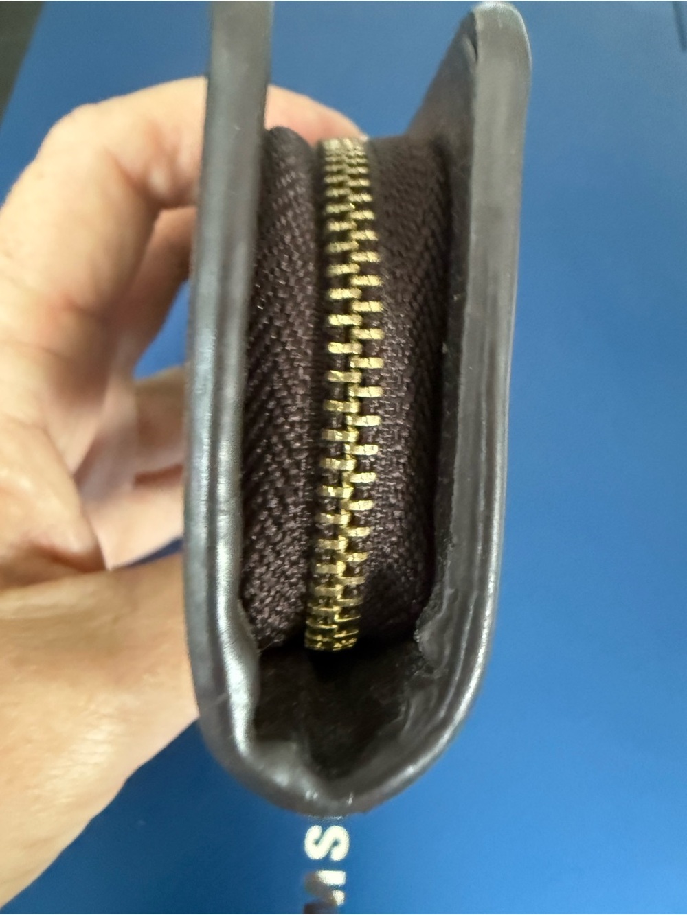 Louis Vuitton Monogram Key Pouch -need repair - Picture 8 of 9